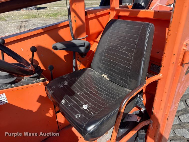 image for item EU0398 2011 JLG 10054 telehandler