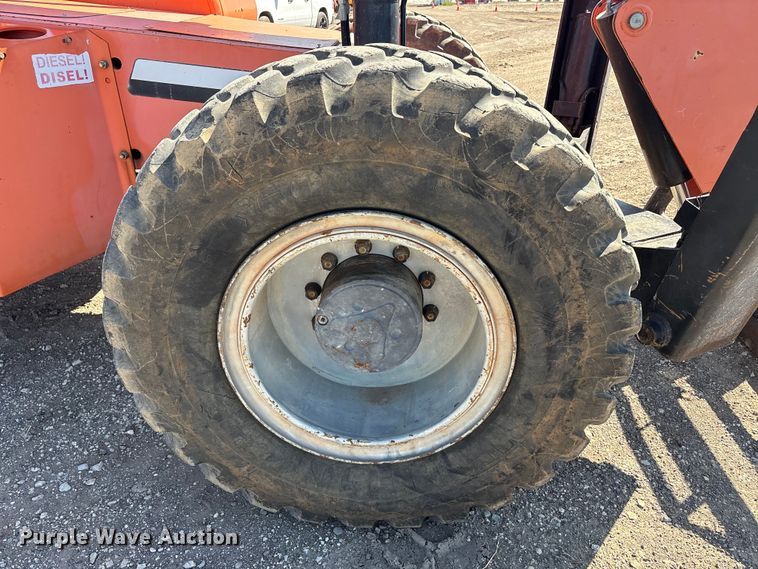 image for item EU0398 2011 JLG 10054 telehandler