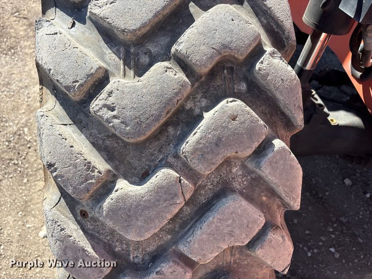 image for item EU0398 2011 JLG 10054 telehandler