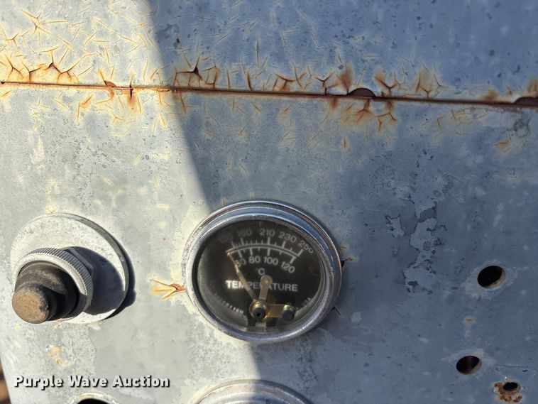 image for item EU0406 Air compressor