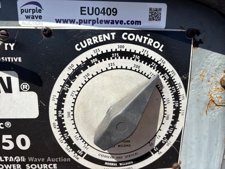 image for item EU0409 Lincoln SAE-350 F3L-912 welder/generator