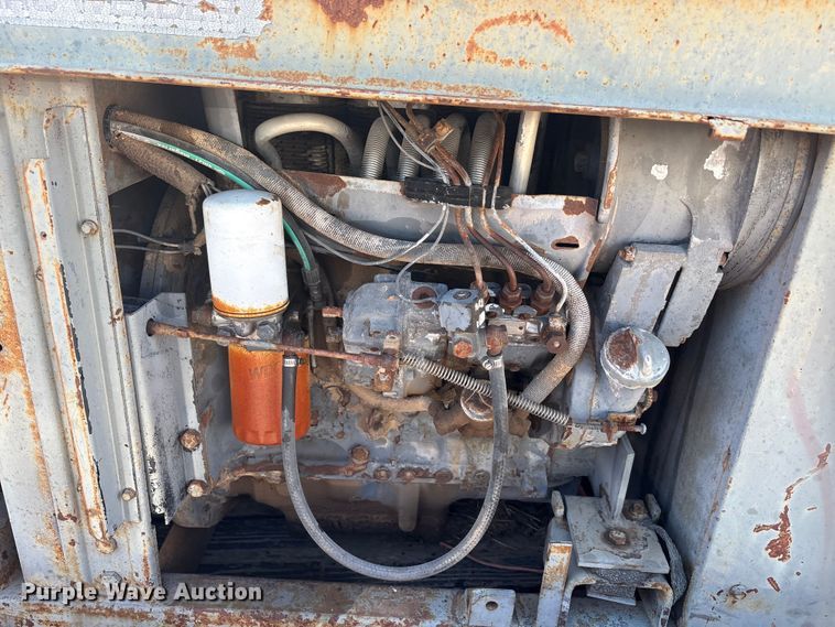 image for item EU0409 Lincoln SAE-350 F3L-912 welder/generator