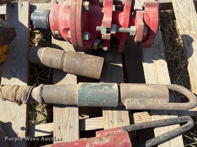 image for item EU0414 Oilfield equipment