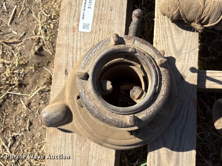 image for item EU0414 Oilfield equipment