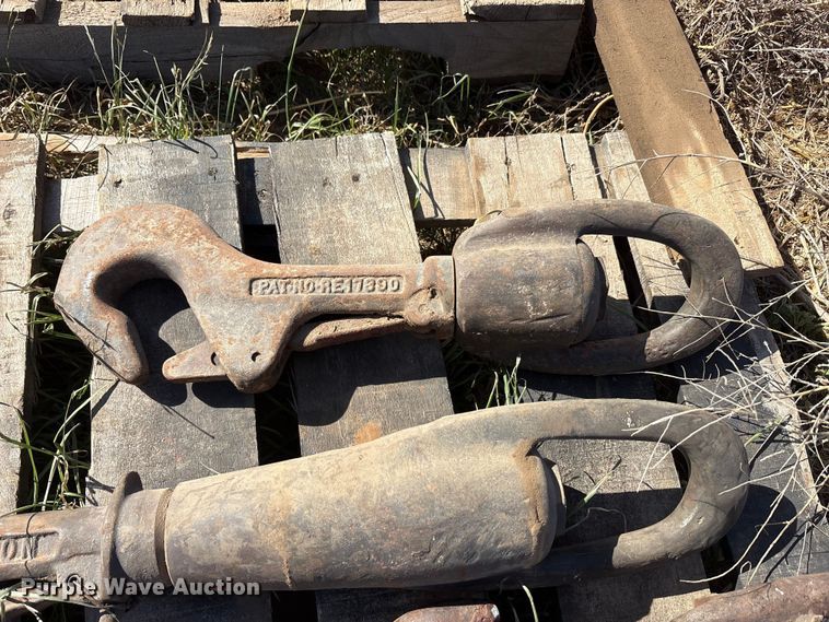 image for item EU0415 Oilfield equipment