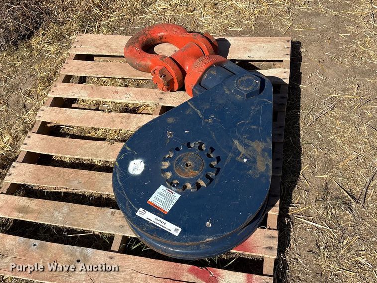 image for item EU0419 Oilfield equipment