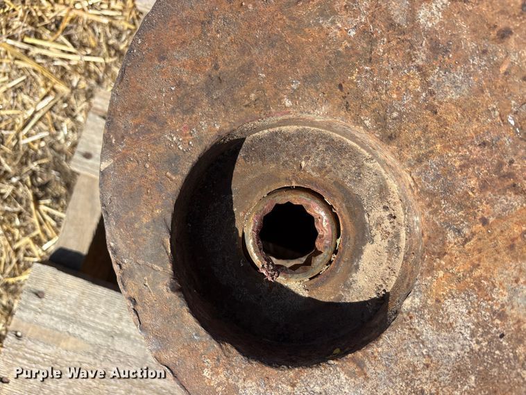 image for item EU0419 Oilfield equipment