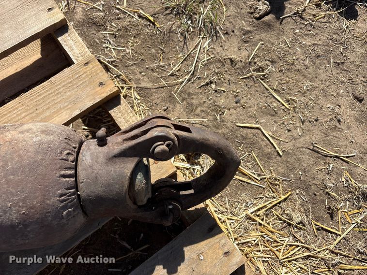 image for item EU0419 Oilfield equipment