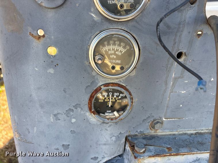 image for item EU0423 Ford air compressor