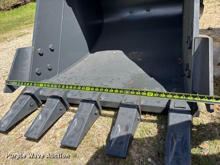 image for item EU0523 SmartCharm CAT320D excavator bucket