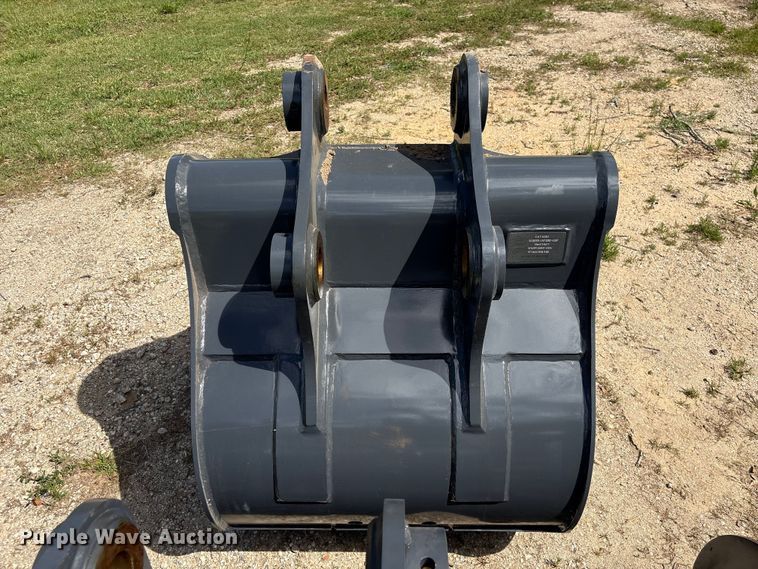 image for item EU0527 SmartCharm CAT320D excavator bucket