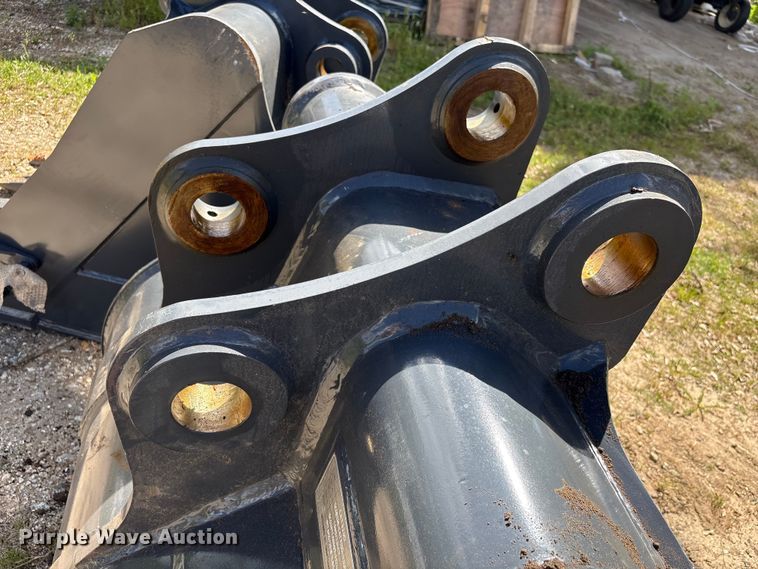 image for item EU0528 SmartCharm CAT320D excavator bucket