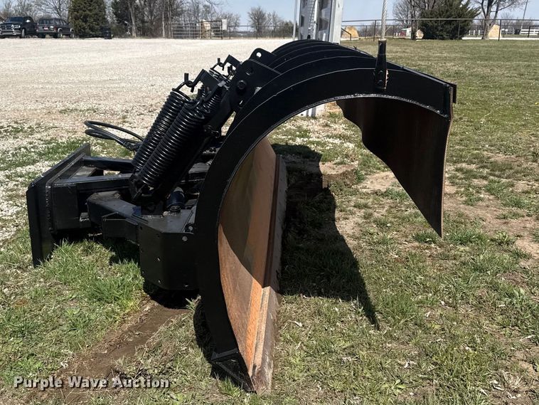 image for item EU4129 Skid steer snow plow