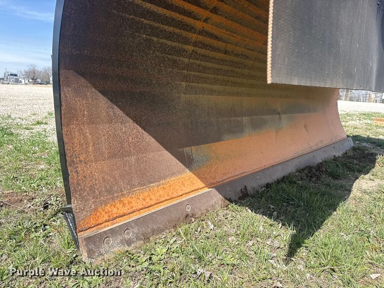 image for item EU4129 Skid steer snow plow