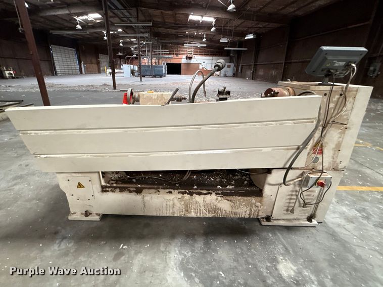 image for item EU4131 GMC GML-1660HD lathe