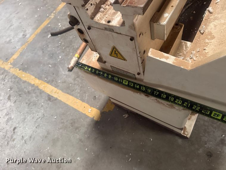 image for item EU4131 GMC GML-1660HD lathe