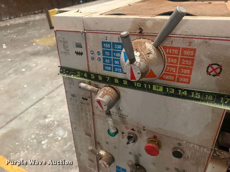 image for item EU4131 GMC GML-1660HD lathe