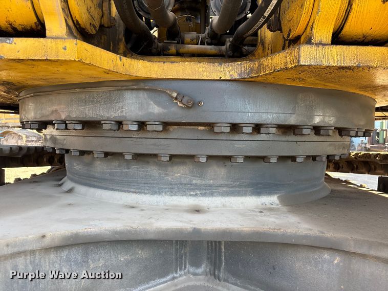 image for item EU7130 2011 Komatsu PC450 LC-8 excavator