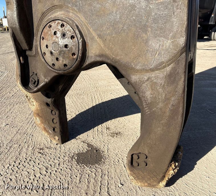 image for item EU7130 2011 Komatsu PC450 LC-8 excavator