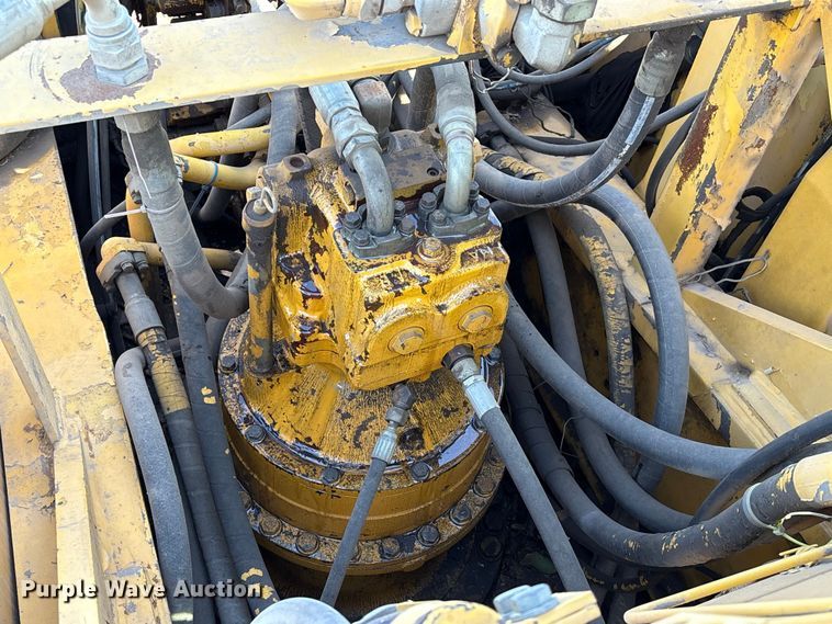 image for item EU7130 2011 Komatsu PC450 LC-8 excavator