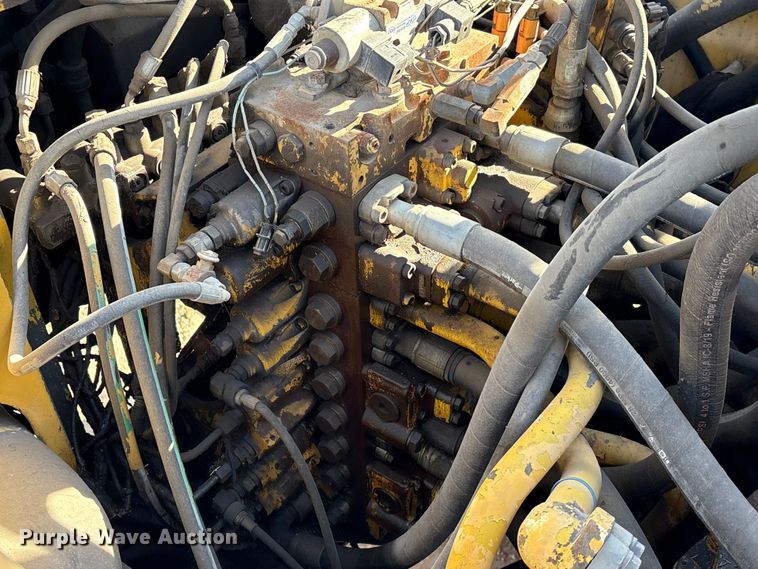 image for item EU7130 2011 Komatsu PC450 LC-8 excavator