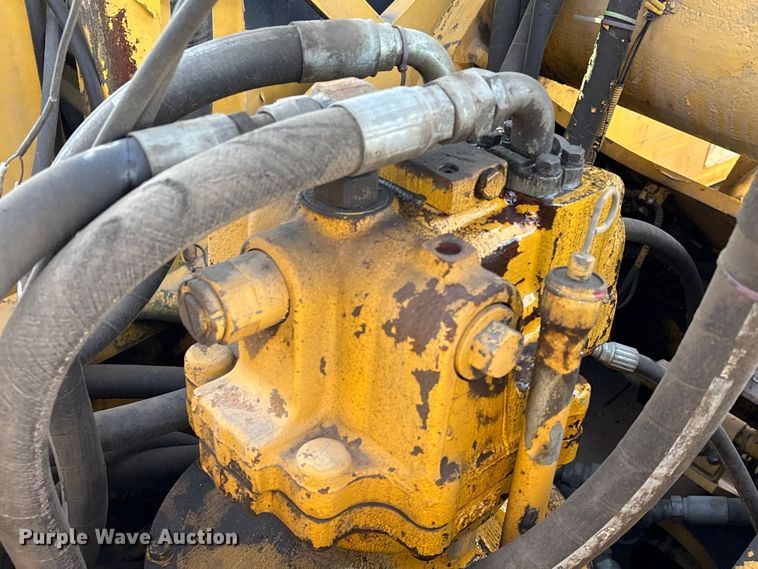 image for item EU7130 2011 Komatsu PC450 LC-8 excavator