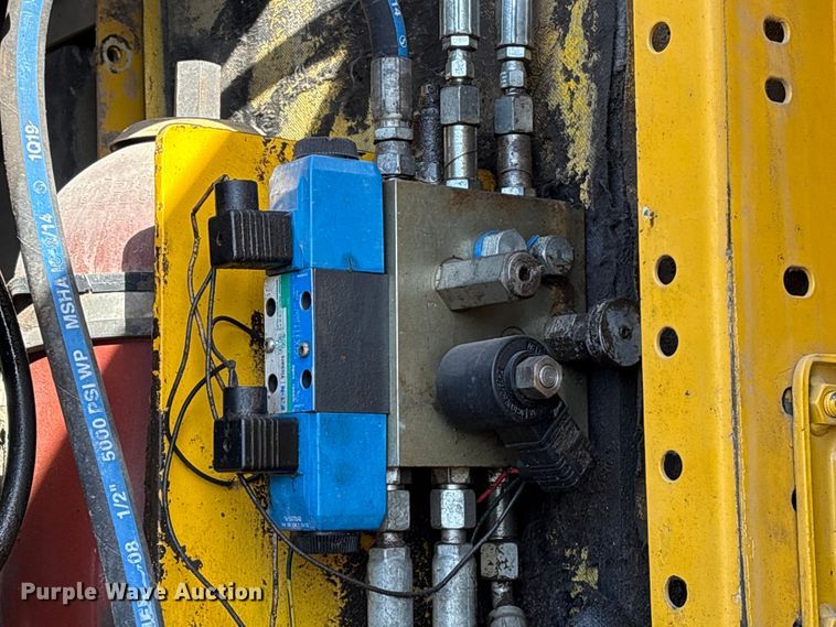 image for item EU7130 2011 Komatsu PC450 LC-8 excavator