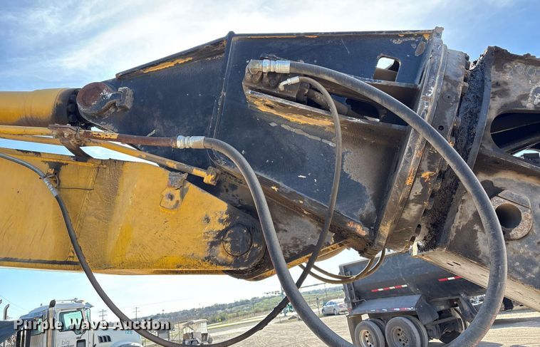 image for item EU7130 2011 Komatsu PC450 LC-8 excavator