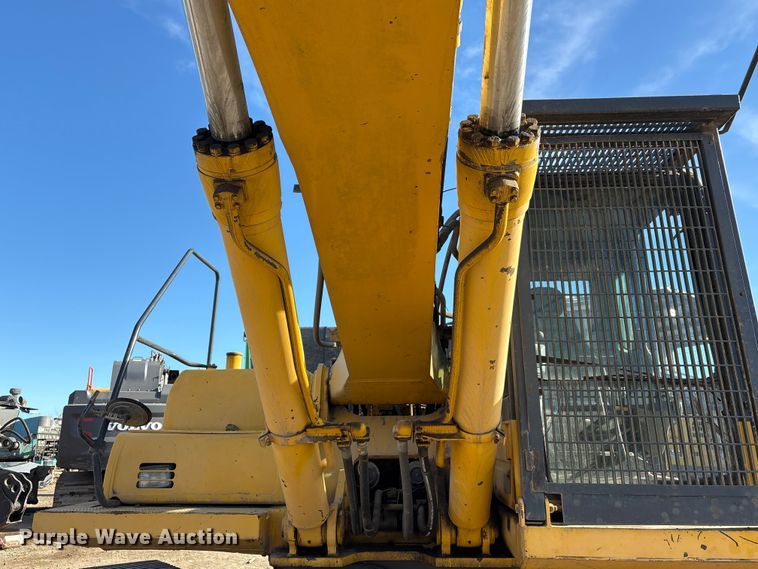 image for item EU7130 2011 Komatsu PC450 LC-8 excavator