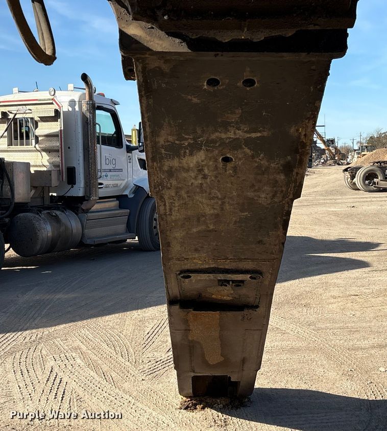 image for item EU7130 2011 Komatsu PC450 LC-8 excavator