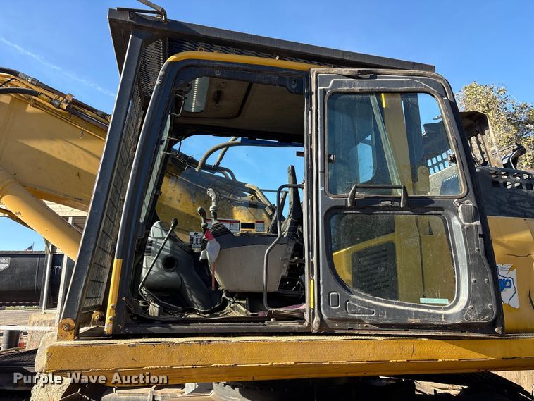 image for item EU7130 2011 Komatsu PC450 LC-8 excavator