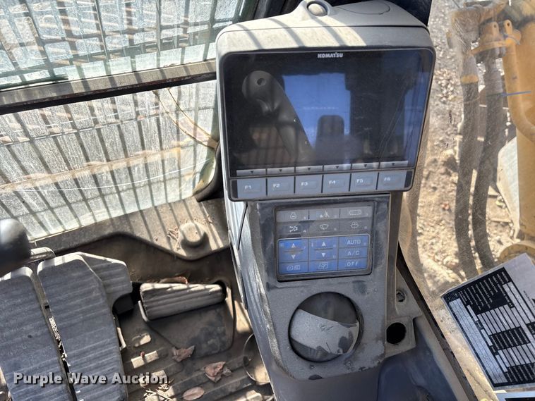 image for item EU7130 2011 Komatsu PC450 LC-8 excavator