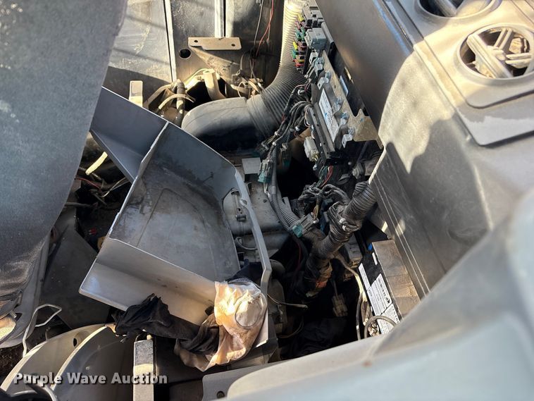 image for item EU7130 2011 Komatsu PC450 LC-8 excavator