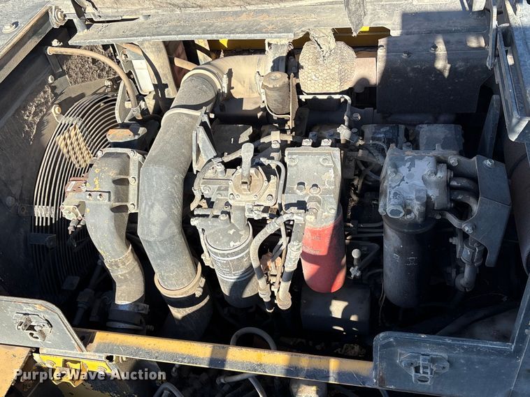 image for item EU7130 2011 Komatsu PC450 LC-8 excavator
