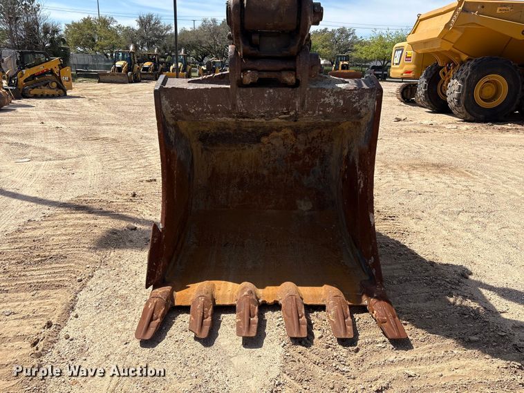image for item EU7448 2021 Komatsu PC360LC-11 excavator