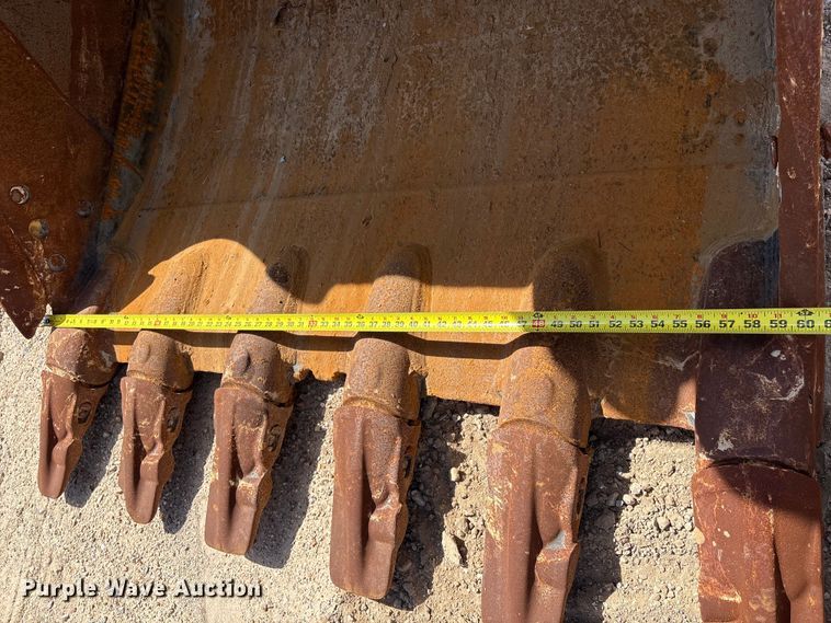 image for item EU7448 2021 Komatsu PC360LC-11 excavator