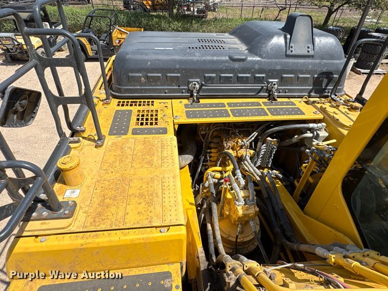 image for item EU7448 2021 Komatsu PC360LC-11 excavator