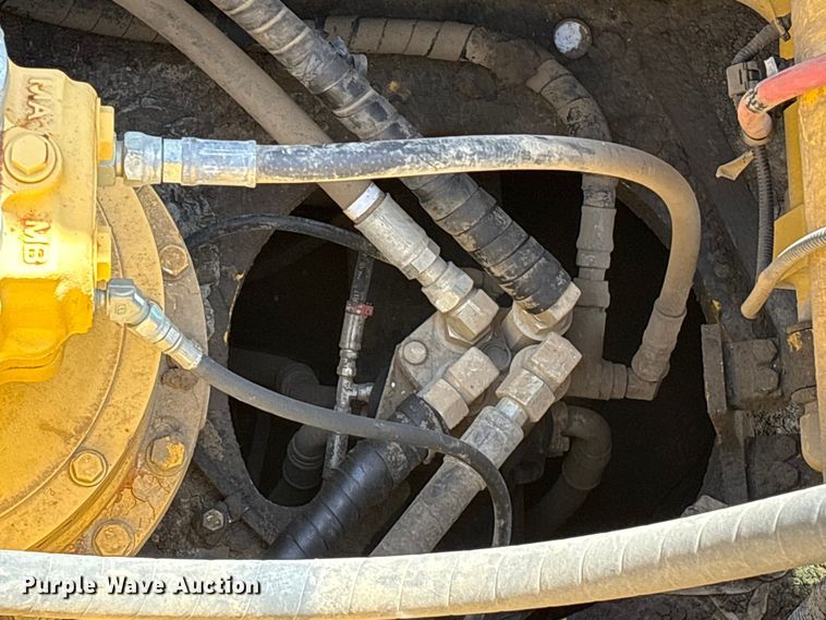 image for item EU7448 2021 Komatsu PC360LC-11 excavator