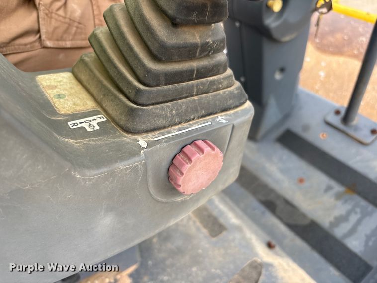 image for item EU7466 2019 Wacker Neuson RC110 single drum vibratory roller