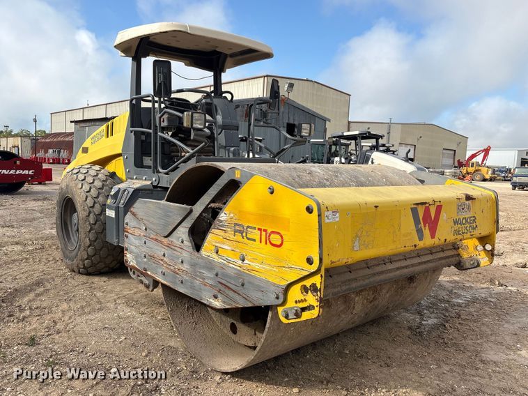 image for item EU7467 2019 Walker Neuson RC110 single drum vibratory roller