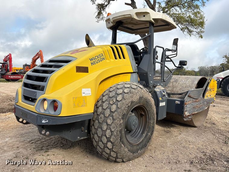 image for item EU7467 2019 Walker Neuson RC110 single drum vibratory roller