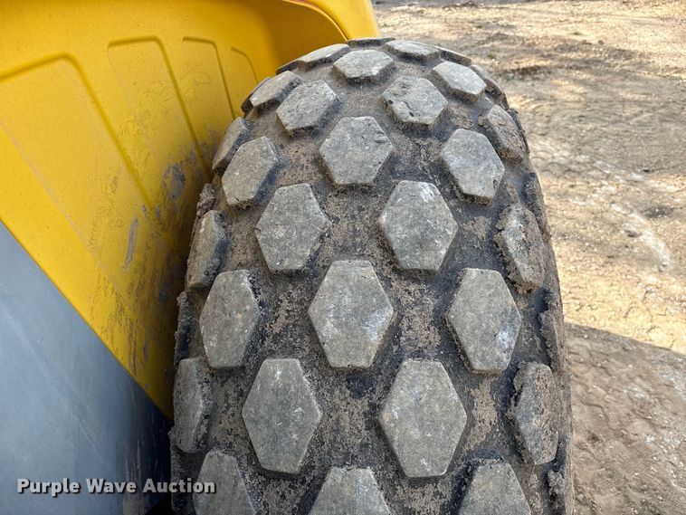 image for item EU7467 2019 Walker Neuson RC110 single drum vibratory roller