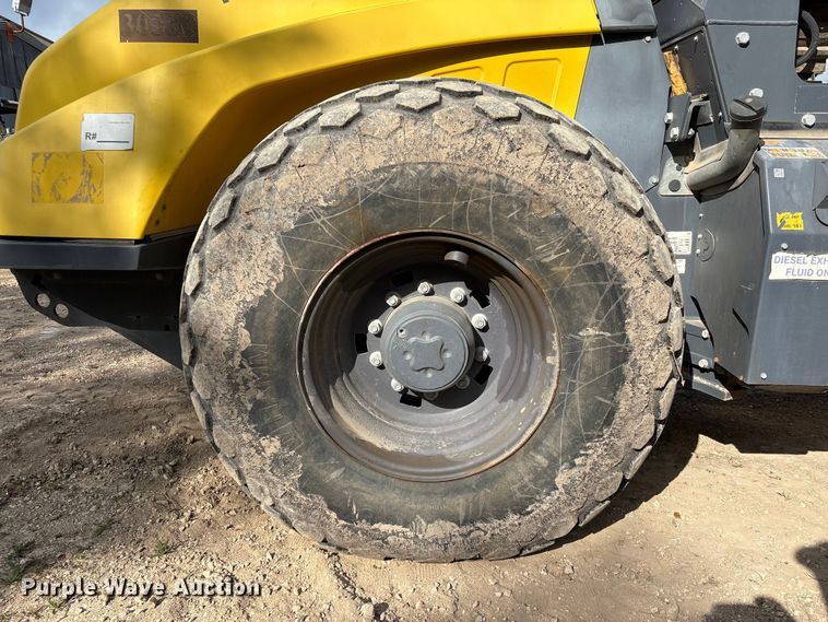 image for item EU7467 2019 Walker Neuson RC110 single drum vibratory roller