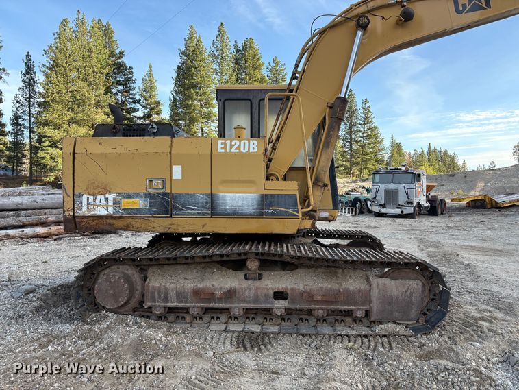 image for item EU8597 1991 Caterpillar E120B excavator