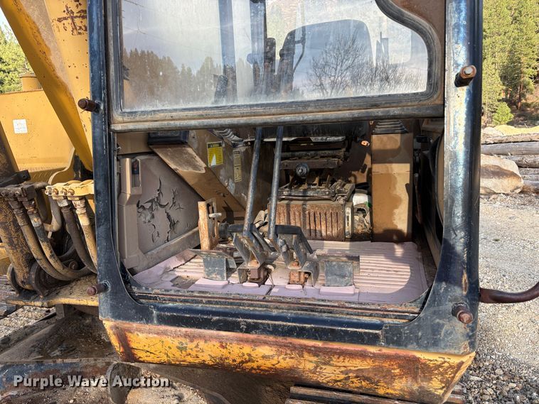 image for item EU8597 1991 Caterpillar E120B excavator