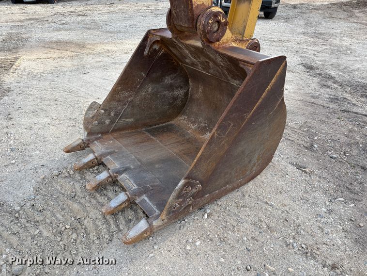 image for item EU8597 1991 Caterpillar E120B excavator