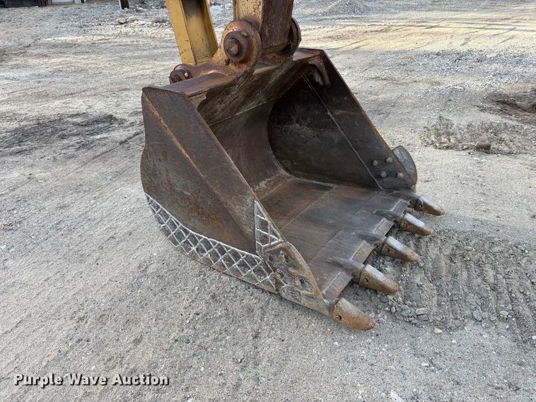 image for item EU8597 1991 Caterpillar E120B excavator