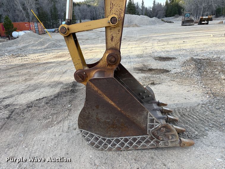 image for item EU8597 1991 Caterpillar E120B excavator