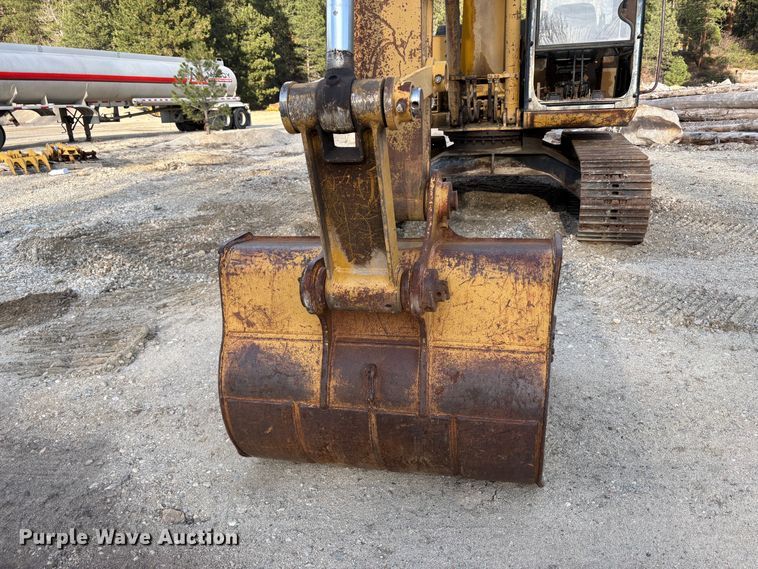 image for item EU8597 1991 Caterpillar E120B excavator