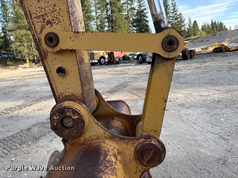 image for item EU8597 1991 Caterpillar E120B excavator